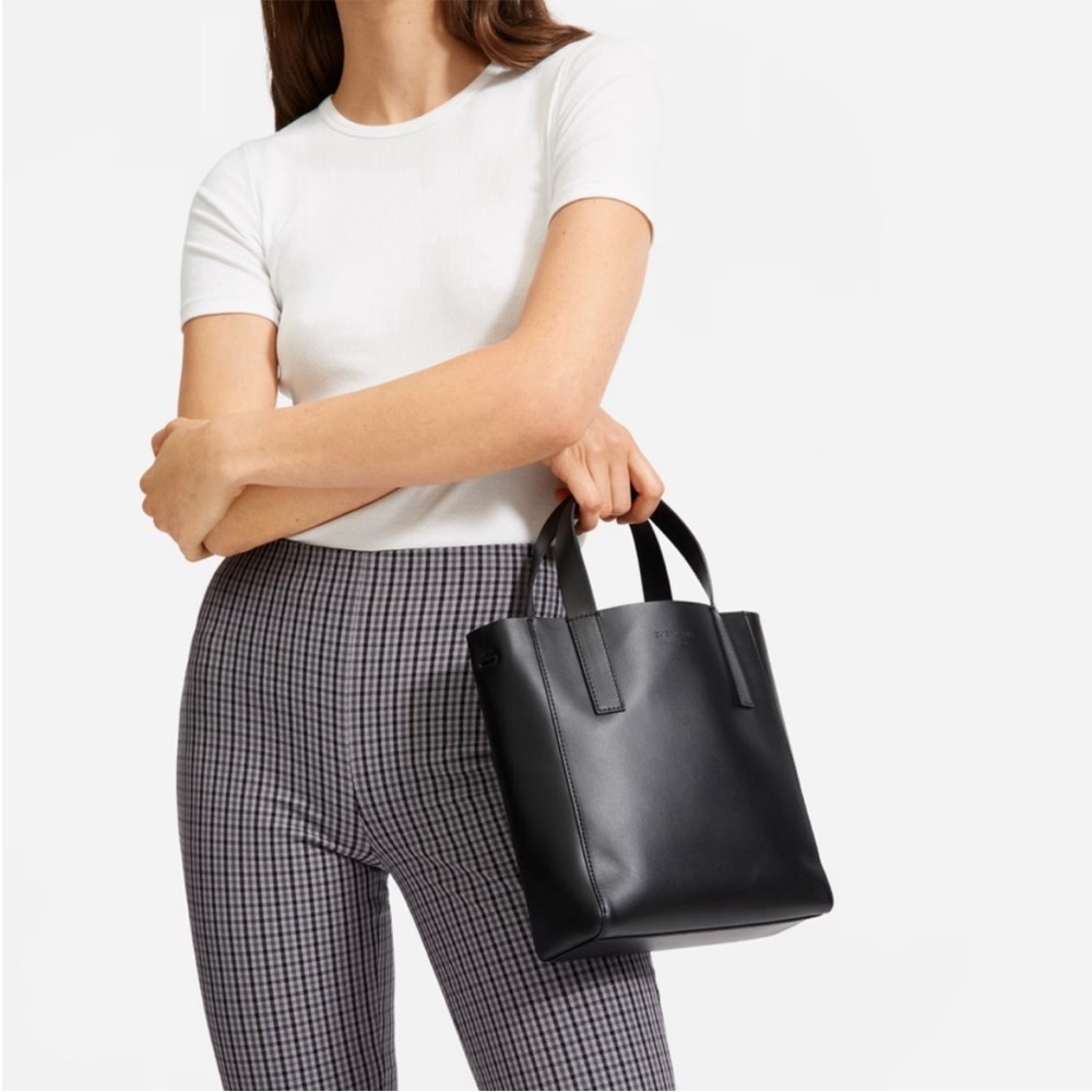 Everlane The Leather Day Tote Mini in black